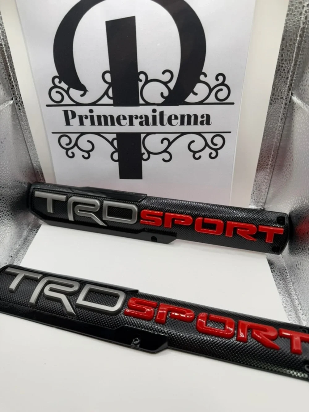 Sport Carbon-Style Car Emblem - Black & Red